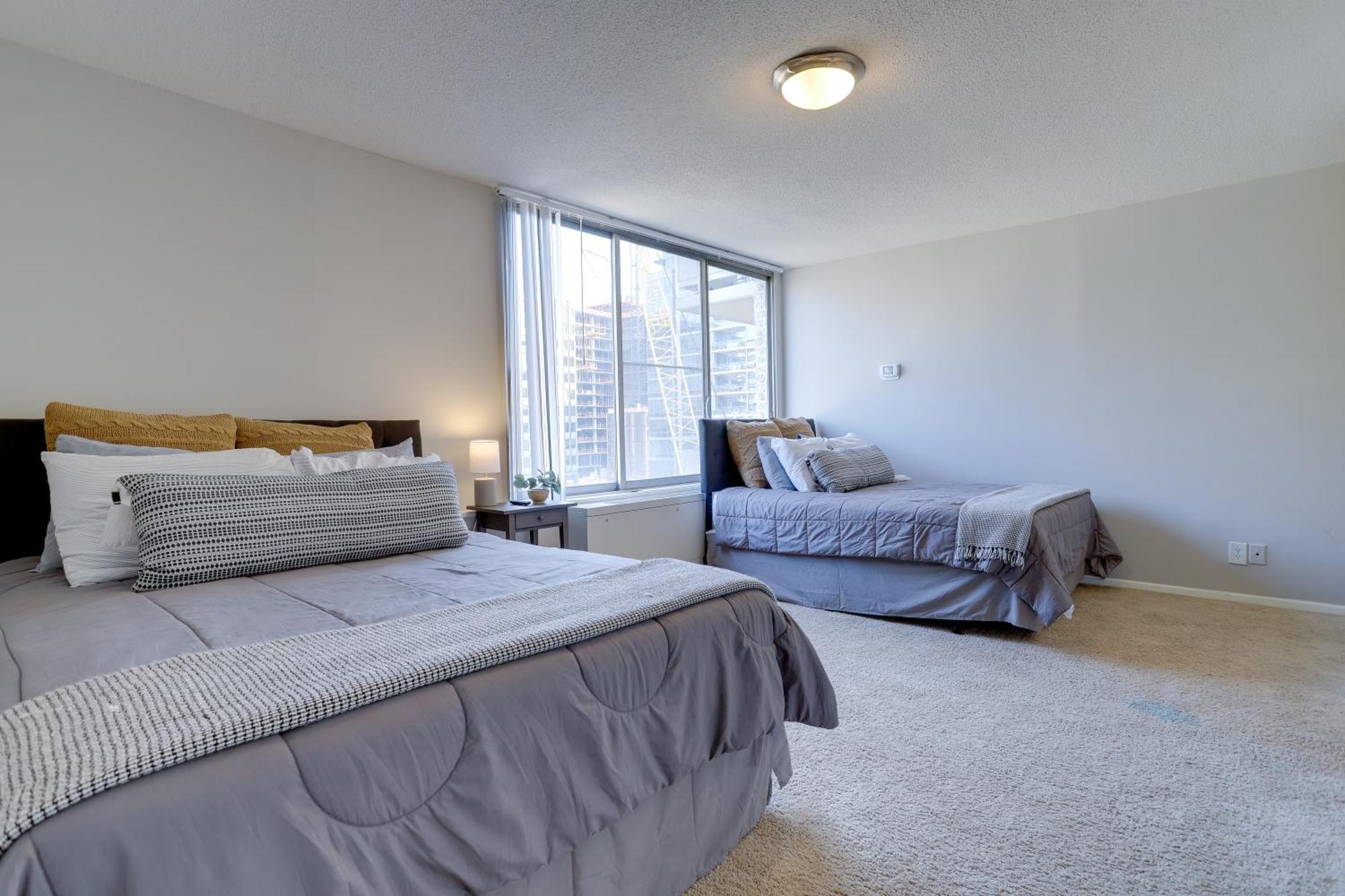 Beautiful 2Br Apartment At Crystal City With Gym Arlington Bagian luar foto
