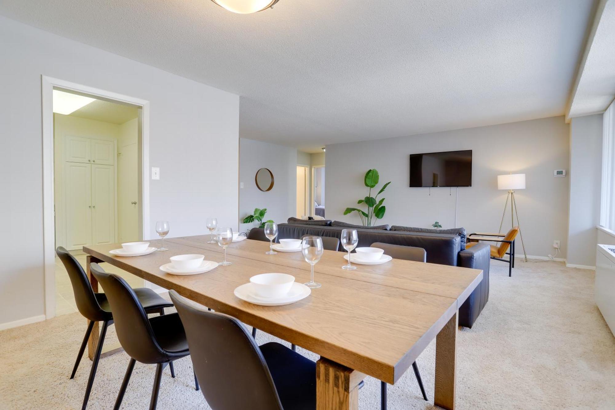 Beautiful 2Br Apartment At Crystal City With Gym Arlington Bagian luar foto
