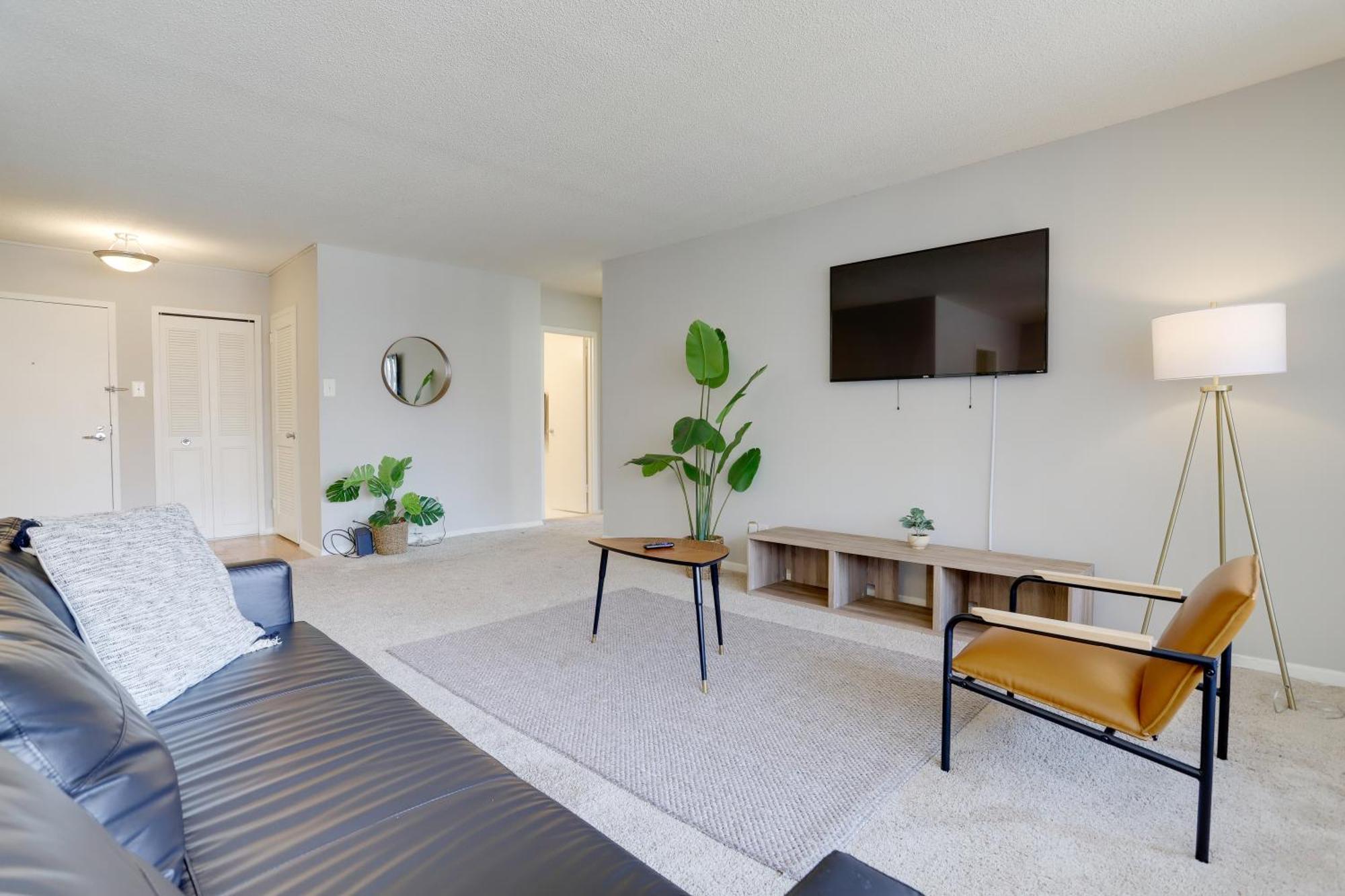 Beautiful 2Br Apartment At Crystal City With Gym Arlington Bagian luar foto