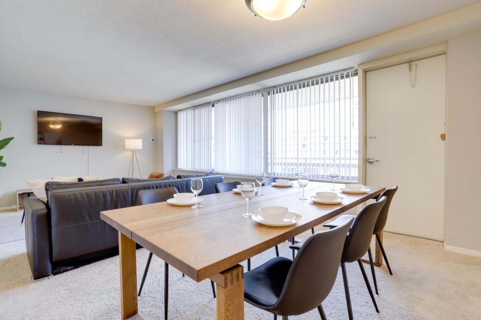 Beautiful 2Br Apartment At Crystal City With Gym Arlington Bagian luar foto